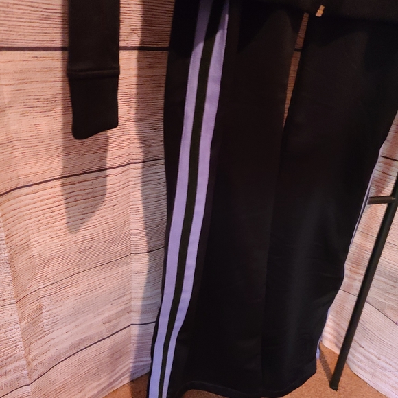 Guess ATHLETIC Suit - Picture 6 of 9